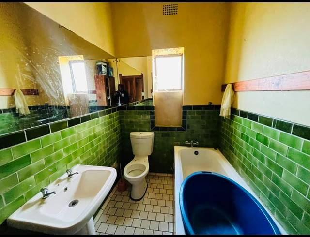 6 BEDROOM HOUSE FOR SALE IN KENSINGTON